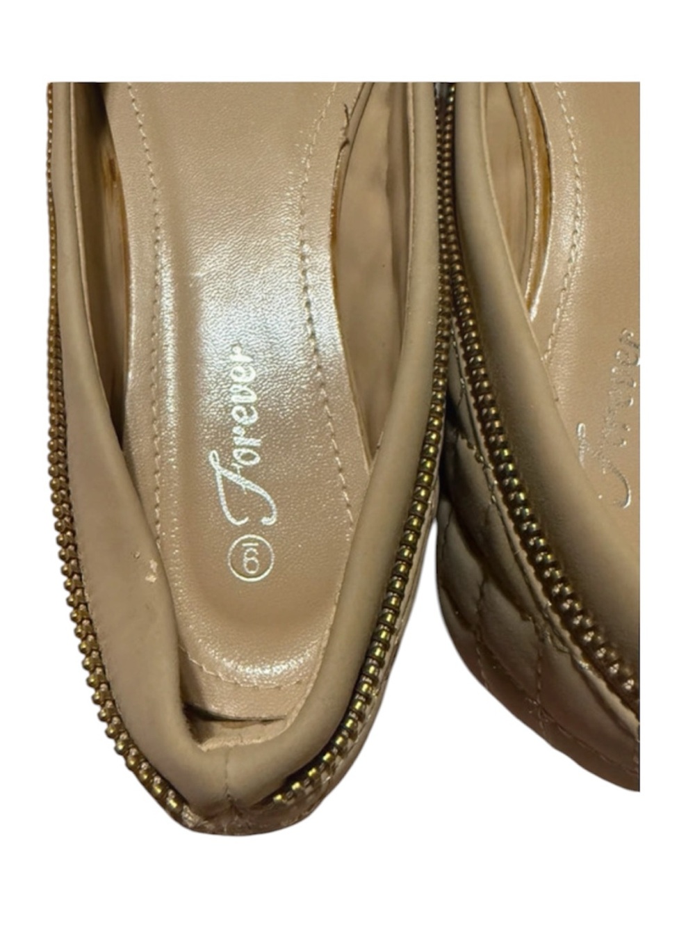 Taupe Quilted Flats With Zipper Detail Size 9 Women’s - Picture 8 of 9